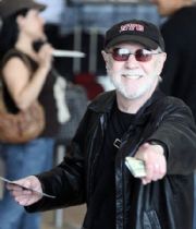 George  Carlin's Memorial