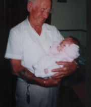 leslie  parsonage's Memorial